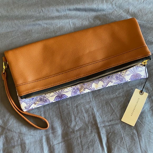 BNWT Aeson Anthropologie CLUTCH wristlet - Picture 1 of 8